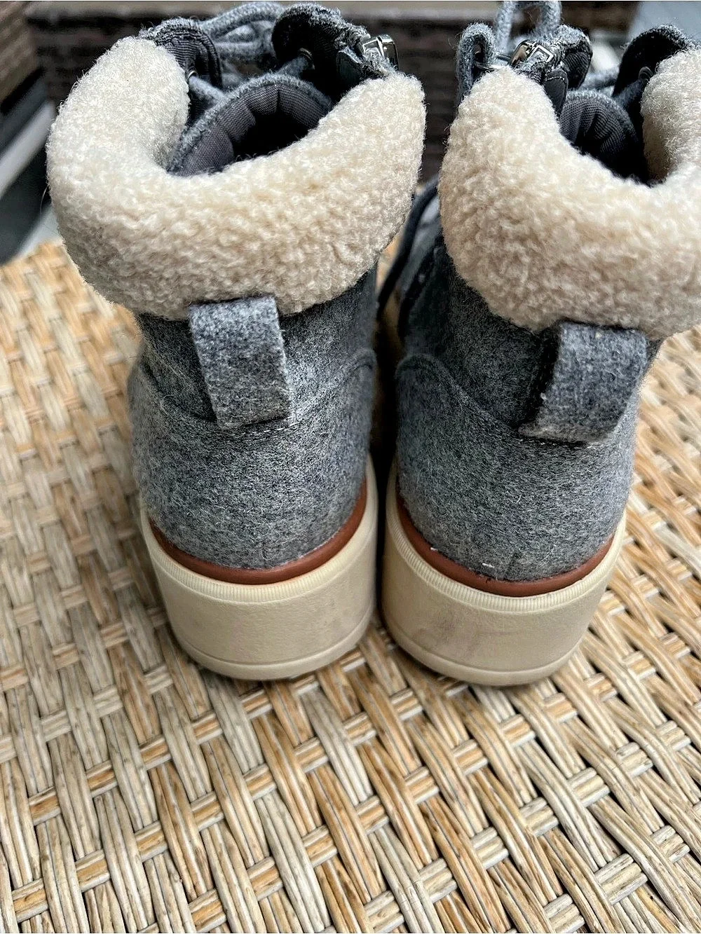Dr. Scholl's Gray & Cream Platform Winter Boots